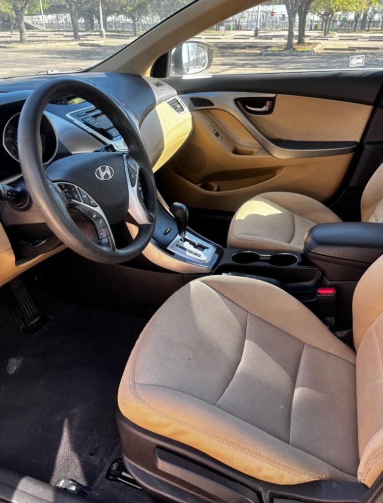 2012 Hyundai Elantra